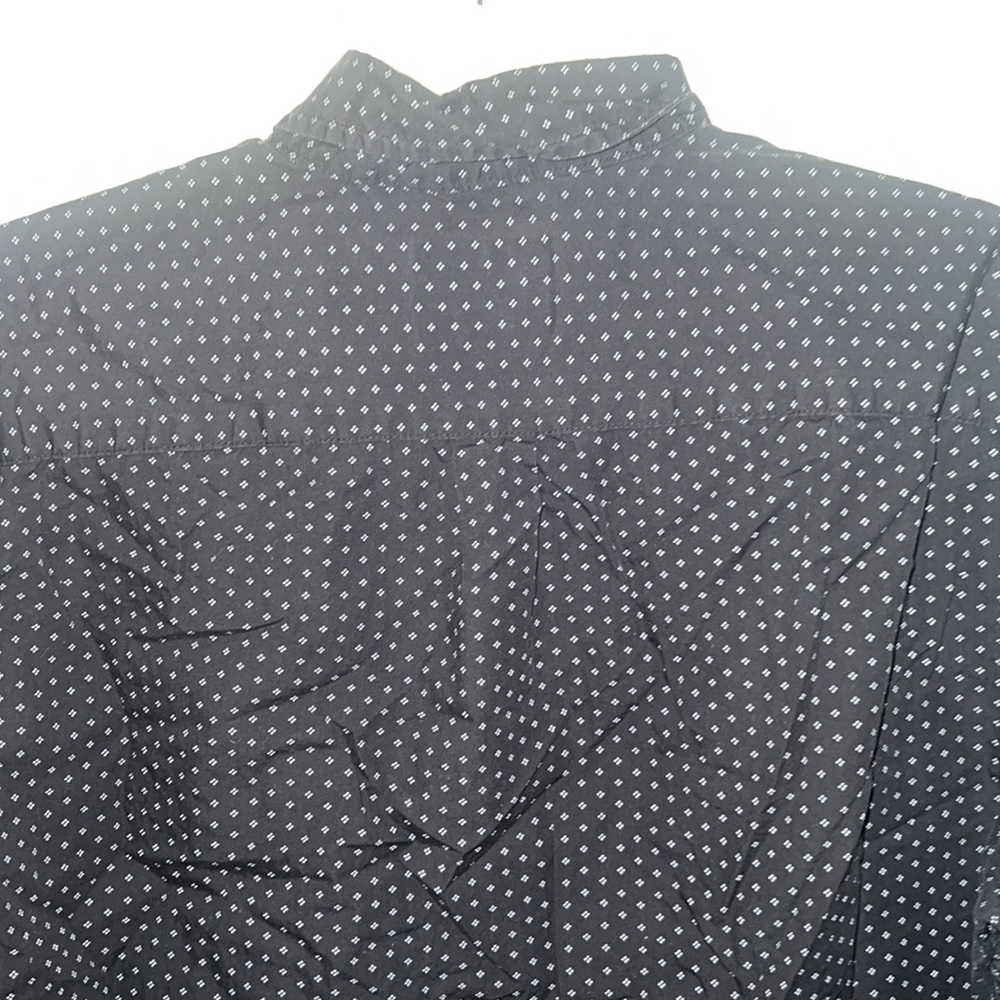 Aeo Black W/White Pattern Button Down - image 7